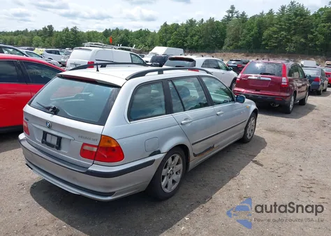 2002 BMW 325Xit из США, поврежденный, VIN WBAEP33422PF00009